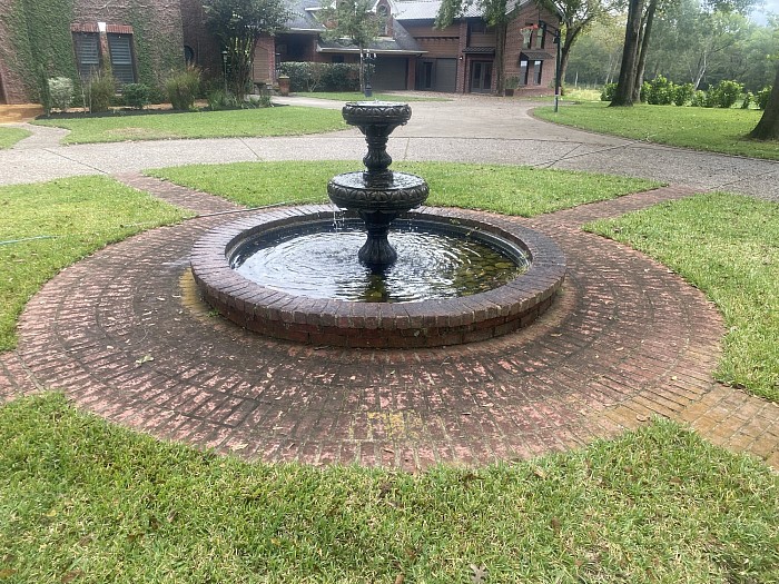 Fountain Cleaning Washing Spring Texas