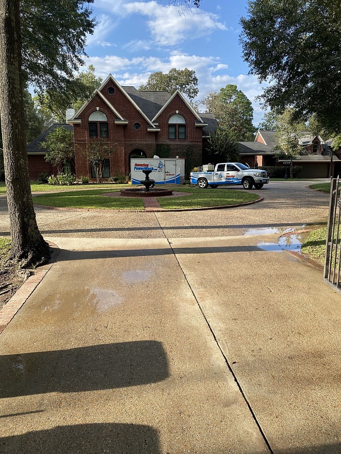 Driveway & Soft Wash house pressure wash